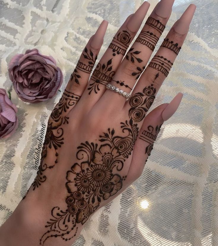 Full hand arabic mehendi for brides