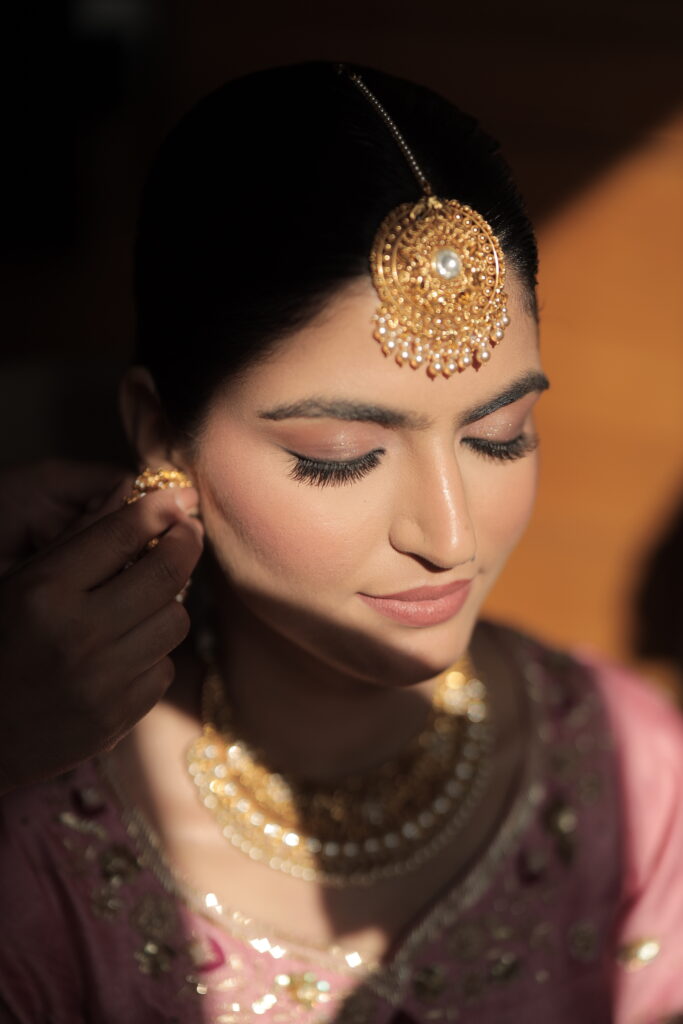 Punjabi bRIDE PORTRAITS IN NATURAL LIGHT